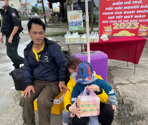 Tỉnh nào cũng có điểm dừng chân cho bà con vào Nam mưu sinh thì tốt quá - Ảnh 5. Tỉnh nào cũng có điểm dừng chân cho bà con vào Nam mưu sinh thì tốt quá - Ảnh 5.
