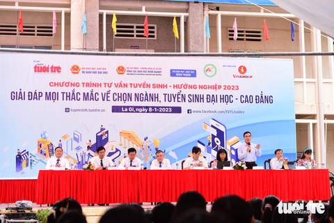 Báo Tuổi Trẻ khởi động chuỗi Tư vấn tuyển sinh - hướng nghiệp 2023 sau Tết - Ảnh 2. Báo Tuổi Trẻ khởi động chuỗi Tư vấn tuyển sinh - hướng nghiệp 2023 sau Tết - Ảnh 2.