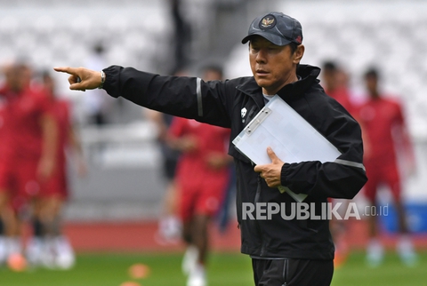 PSSI khẳng định: Indonesia sẽ gặp Việt Nam ở bán kết - Ảnh 1. PSSI khẳng định: Indonesia sẽ gặp Việt Nam ở bán kết - Ảnh 1.