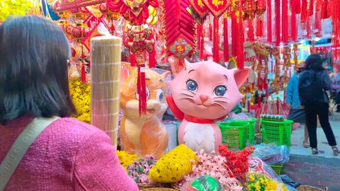 Đồ trang trí Tết Nguyên đán năm nay thêm nhiều mẫu mã - Ảnh 1. Đồ trang trí Tết Nguyên đán năm nay thêm nhiều mẫu mã - Ảnh 1.