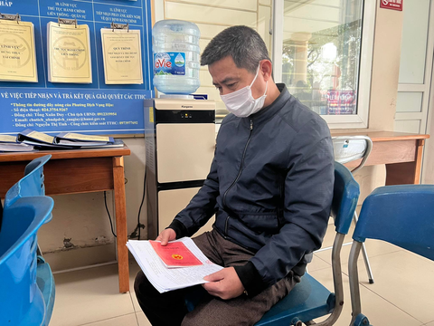 Ghi nhận ngày đầu thực hiện dịch vụ công trực tuyến sau khi khai tử sổ hộ khẩu giấy - Ảnh 2. Ghi nhận ngày đầu thực hiện dịch vụ công trực tuyến sau khi khai tử sổ hộ khẩu giấy - Ảnh 2.