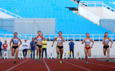 ‘Nữ hoàng tốc độ’ Lê Tú Chinh trở lại đường đua - Ảnh 1. ‘Nữ hoàng tốc độ’ Lê Tú Chinh trở lại đường đua - Ảnh 1.