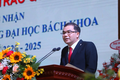 Trường đại học Bách khoa - Đại học Đà Nẵng có tân hiệu trưởng 41 tuổi - Ảnh 2. Trường đại học Bách khoa - Đại học Đà Nẵng có tân hiệu trưởng 41 tuổi - Ảnh 2.