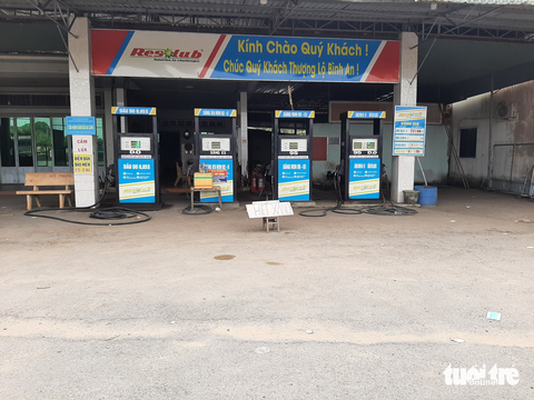 Chiết khấu xăng dầu 0 đồng, nhiều cây xăng treo bảng ‘hết xăng’ - Ảnh 2. Chiết khấu xăng dầu 0 đồng, nhiều cây xăng treo bảng ‘hết xăng’ - Ảnh 2.