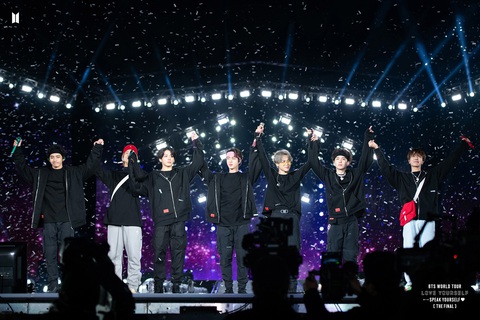 BTS tiếp tục giữ vị trí đầu tiên trên Billboard; Kênh YouTube Miss Universe tăng lượt xem khủng - Ảnh 1. BTS tiếp tục giữ vị trí đầu tiên trên Billboard; Kênh YouTube Miss Universe tăng lượt xem khủng - Ảnh 1.
