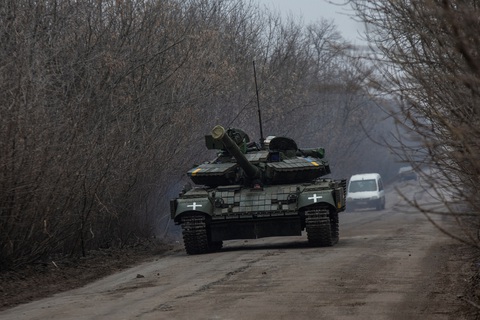 Ukraine đối mặt tình hình rất khó khăn ở Donetsk - Ảnh 1. Ukraine đối mặt tình hình rất khó khăn ở Donetsk - Ảnh 1.