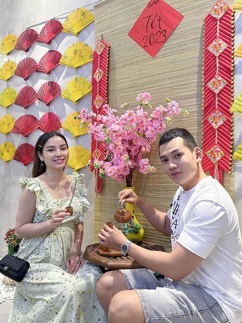 Ảnh vui sao Việt 30-1: Ngọc Trinh nhí nhảnh bên cháu gái - Ảnh 6. Ảnh vui sao Việt 30-1: Ngọc Trinh nhí nhảnh bên cháu gái - Ảnh 6.