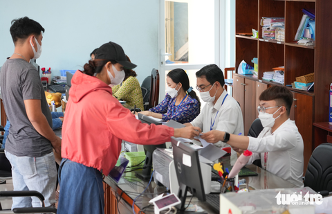 Đề xuất nâng mức giảm trừ, hạ bậc thuế thu nhập cá nhân - Ảnh 3. Đề xuất nâng mức giảm trừ, hạ bậc thuế thu nhập cá nhân - Ảnh 3.