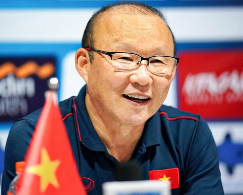 Ông Philippe Troussier sẽ thay HLV Park Hang Seo vào tháng 2? - Ảnh 1. Ông Philippe Troussier sẽ thay HLV Park Hang Seo vào tháng 2? - Ảnh 1.