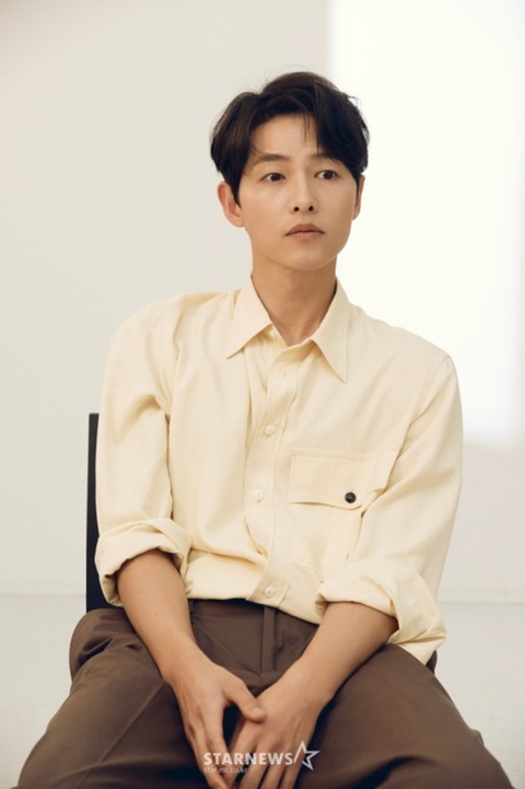 Dân mạng xôn xao về 2 lời hứa trọn đời của Song Joong Ki - Ảnh 1. Dân mạng xôn xao về 2 lời hứa trọn đời của Song Joong Ki - Ảnh 1.