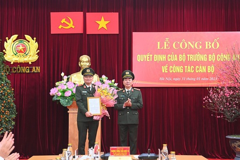 Trung tướng Tô Ân Xô thôi chức chánh văn phòng, tiếp tục là người phát ngôn Bộ Công an - Ảnh 1. Trung tướng Tô Ân Xô thôi chức chánh văn phòng, tiếp tục là người phát ngôn Bộ Công an - Ảnh 1.