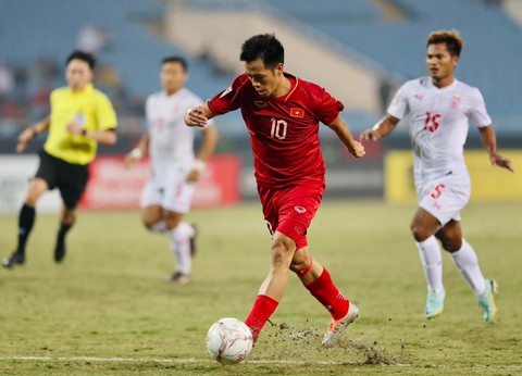 Đừng đòi đẳng cấp World Cup khi còn ‘sân ruộng’ Mỹ Đình - Ảnh 1. Đừng đòi đẳng cấp World Cup khi còn ‘sân ruộng’ Mỹ Đình - Ảnh 1.