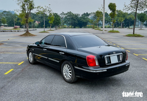 Hyundai XG 300 - Xe nguyên thủ gần 20 năm tuổi trang bị đủ nhớ ghế, cửa sổ trời - Ảnh 3. Hyundai XG 300 - Xe nguyên thủ gần 20 năm tuổi trang bị đủ nhớ ghế, cửa sổ trời - Ảnh 3.