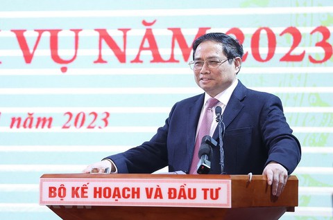 Thủ tướng: Đừng mất thời gian với những dự án đầu tư lặt vặt - Ảnh 1. Thủ tướng: Đừng mất thời gian với những dự án đầu tư lặt vặt - Ảnh 1.