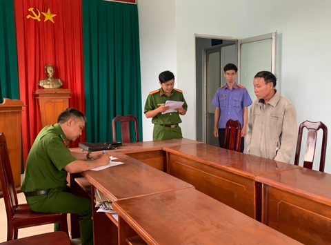 Bình Thuận: Khởi tố thêm nhiều cán bộ huyện, quản lý thị trường, thuế - Ảnh 2. Bình Thuận: Khởi tố thêm nhiều cán bộ huyện, quản lý thị trường, thuế - Ảnh 2.