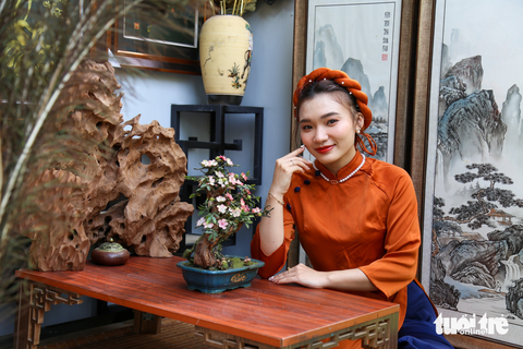 Người trẻ nô nức chụp ảnh sống ảo trước giờ Lễ hội Tết Việt khai mạc - Ảnh 5. Người trẻ nô nức chụp ảnh sống ảo trước giờ Lễ hội Tết Việt khai mạc - Ảnh 5.