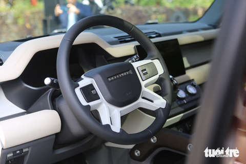 Chi tiết Land Rover Defender 130 cho gia đình, giá từ 5,989 tỉ đồng - Ảnh 11. Chi tiết Land Rover Defender 130 cho gia đình, giá từ 5,989 tỉ đồng - Ảnh 11.