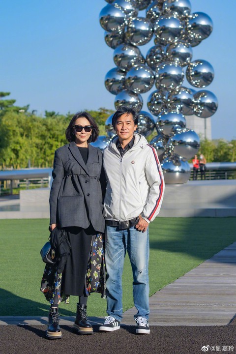 Đã U60, Lương Triều Vỹ vẫn nhí nha nhí nhảnh như thanh niên mới lớn - Ảnh 3. Đã U60, Lương Triều Vỹ vẫn nhí nha nhí nhảnh như thanh niên mới lớn - Ảnh 3.