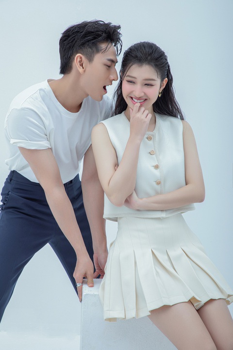 Isaac, Phương Nhi khiến netizen xốn xang trong bộ ảnh chào năm mới - Ảnh 5. Isaac, Phương Nhi khiến netizen xốn xang trong bộ ảnh chào năm mới - Ảnh 5.