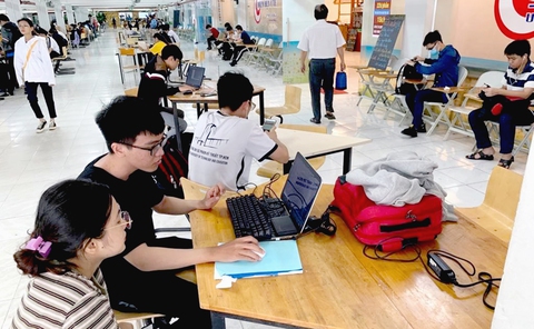 Trường quy định điểm liệt dưới 3, sinh viên bức xúc - Ảnh 1. Trường quy định điểm liệt dưới 3, sinh viên bức xúc - Ảnh 1.