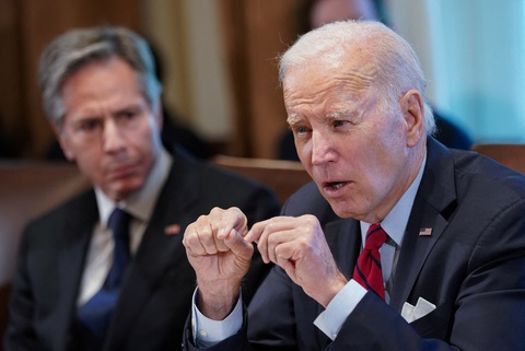 Ông Biden: Ông Putin đang câu giờ tìm dưỡng khí bằng lệnh ngừng bắn ở Ukraine - Ảnh 1. Ông Biden: Ông Putin đang câu giờ tìm dưỡng khí bằng lệnh ngừng bắn ở Ukraine - Ảnh 1.