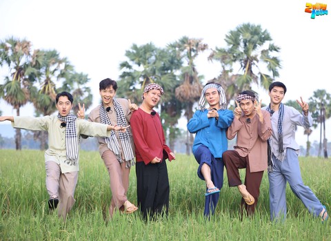 Tin tức Xem - nghe cuối tuần: 2 ngày 1 đêm quậy ở An Giang; Nghệ sĩ Bạch Long làm live show - Ảnh 1. Tin tức Xem - nghe cuối tuần: 2 ngày 1 đêm quậy ở An Giang; Nghệ sĩ Bạch Long làm live show - Ảnh 1.