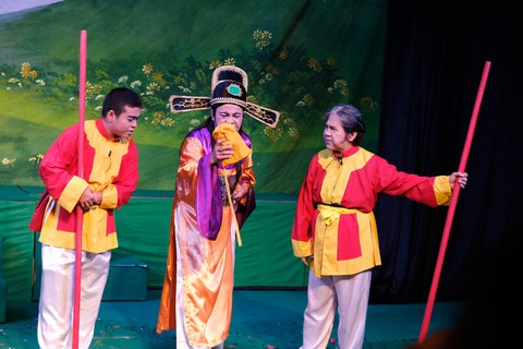 Tin tức Xem - nghe cuối tuần: 2 ngày 1 đêm quậy ở An Giang; Nghệ sĩ Bạch Long làm live show - Ảnh 7. Tin tức Xem - nghe cuối tuần: 2 ngày 1 đêm quậy ở An Giang; Nghệ sĩ Bạch Long làm live show - Ảnh 7.