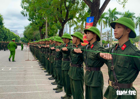 Thao trường đổ mồ hôi của sinh viên công an - Ảnh 2. Thao trường đổ mồ hôi của sinh viên công an - Ảnh 2.