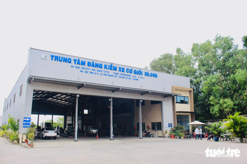 Biệt phái thêm 10 nhân sự cho một trung tâm đăng kiểm xe cơ giới tại TP.HCM - Ảnh 1. Biệt phái thêm 10 nhân sự cho một trung tâm đăng kiểm xe cơ giới tại TP.HCM - Ảnh 1.