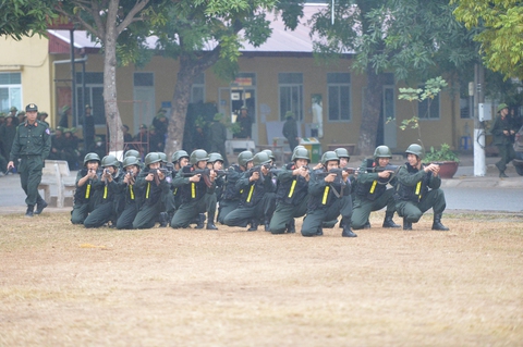 Thao trường đổ mồ hôi của sinh viên công an - Ảnh 5. Thao trường đổ mồ hôi của sinh viên công an - Ảnh 5.