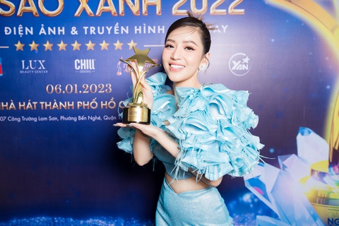 Việt Hương, Puka nói gì khi nhận giải Ngôi sao xanh 2022 - Ảnh 3. Việt Hương, Puka nói gì khi nhận giải Ngôi sao xanh 2022 - Ảnh 3.