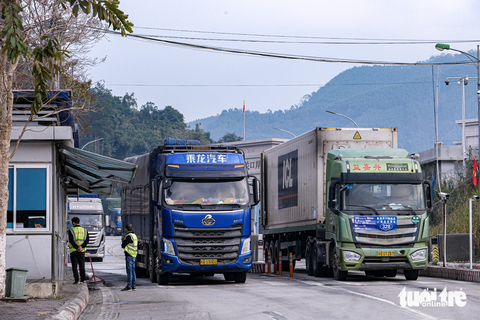 Nhiều người về Trung Quốc phải quay đầu vì giấy xét nghiệm COVID-19 không đúng quy định - Ảnh 6. Nhiều người về Trung Quốc phải quay đầu vì giấy xét nghiệm COVID-19 không đúng quy định - Ảnh 6.