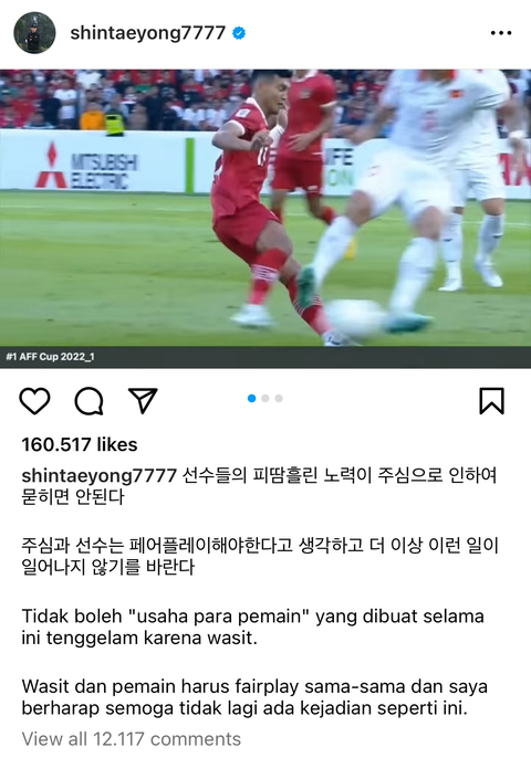 HLV Indonesia đăng 3 clip Văn Hậu vào bóng thô bạo - Ảnh 2. HLV Indonesia đăng 3 clip Văn Hậu vào bóng thô bạo - Ảnh 2.