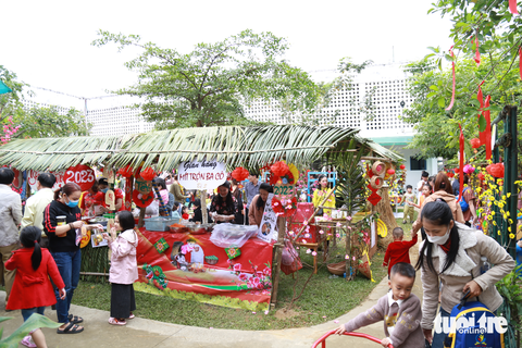 Con của công nhân đón Tết sớm ở Đà Nẵng, thương ơi là thương - Ảnh 1. Con của công nhân đón Tết sớm ở Đà Nẵng, thương ơi là thương - Ảnh 1.