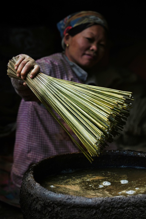 Tất bật làng nhang Phia Thắp ngày giáp Tết - Ảnh 3. Tất bật làng nhang Phia Thắp ngày giáp Tết - Ảnh 3.