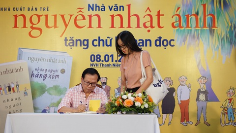 Nguyễn Nhật Ánh: Độc giả giúp tôi kéo dài tuổi thọ sáng tác của một nhà văn - Ảnh 1. Nguyễn Nhật Ánh: Độc giả giúp tôi kéo dài tuổi thọ sáng tác của một nhà văn - Ảnh 1.
