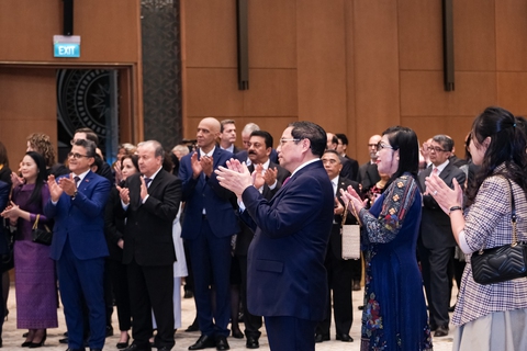 Thủ tướng Phạm Minh Chính và Phu nhân chủ trì tiệc chiêu đãi các nhà ngoại giao - Ảnh 3. Thủ tướng Phạm Minh Chính và Phu nhân chủ trì tiệc chiêu đãi các nhà ngoại giao - Ảnh 3.