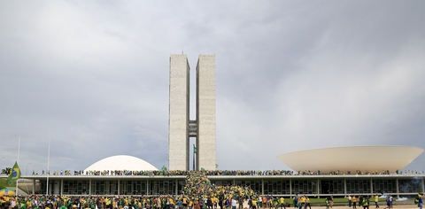 Toàn cảnh vụ bạo loạn vì Trump của Brazil - Ảnh 2. Toàn cảnh vụ bạo loạn vì Trump của Brazil - Ảnh 2.
