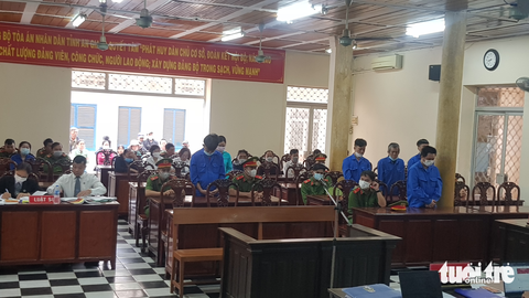 Trùm buôn lậu Mười Tường bị phạt 14 năm tù - Ảnh 1. Trùm buôn lậu Mười Tường bị phạt 14 năm tù - Ảnh 1.