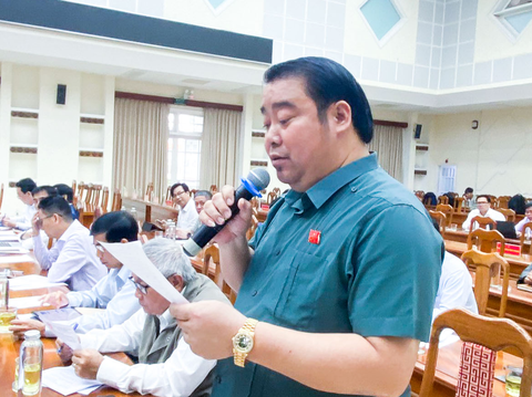 Ông Nguyễn Viết Dũng bị phạt 6,5 triệu đồng - Ảnh 1. Ông Nguyễn Viết Dũng bị phạt 6,5 triệu đồng - Ảnh 1.