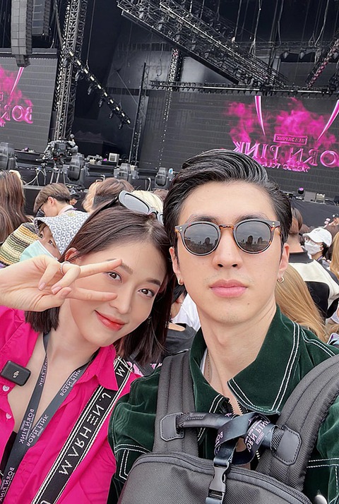 Ảnh vui sao Việt 9-1: Bình An thở hổn hển vì vợ mê đu idol Blackpink - Ảnh 1. Ảnh vui sao Việt 9-1: Bình An thở hổn hển vì vợ mê đu idol Blackpink - Ảnh 1.