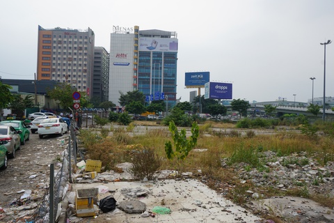 Tết này, taxi có bãi đậu chờ rước khách sân bay Tân Sơn Nhất - Ảnh 1. Tết này, taxi có bãi đậu chờ rước khách sân bay Tân Sơn Nhất - Ảnh 1.
