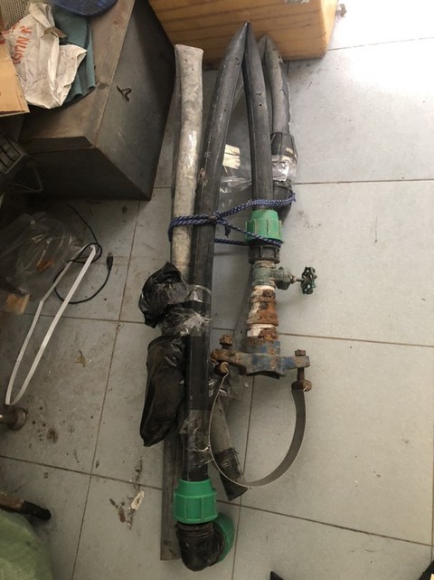 Phát hiện vụ đấu trộm nước sạch sông Đà lớn nhất trước nay - Ảnh 1. Phát hiện vụ đấu trộm nước sạch sông Đà lớn nhất trước nay - Ảnh 1.