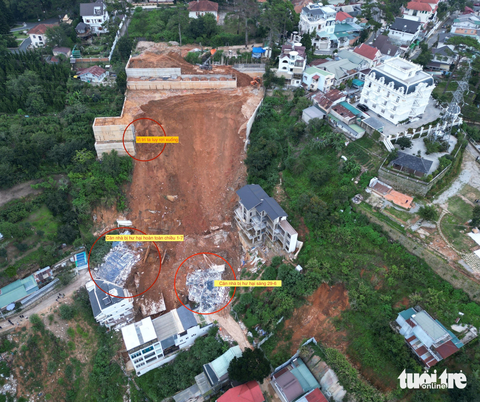 Đà Lạt khởi tố 4 cán bộ liên quan vụ sạt lở taluy chết 2 người - Ảnh 3. Toàn cảnh vụ sạt lở ta luy làm 2 người chết xảy ra tại Đà Lạt cuối tháng 6-2023