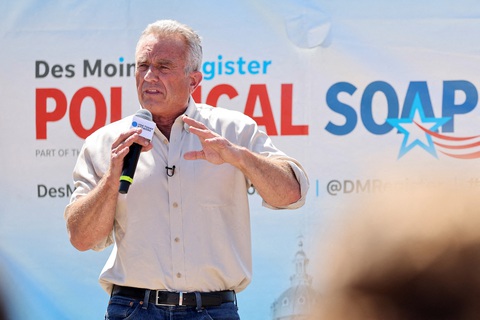 Ông Robert F. Kennedy Jr sẽ tranh cử độc lập, không cạnh tranh giành đề cử của đảng Dân chủ nữa - Ảnh: REUTERS Ông Robert F. Kennedy Jr sẽ tranh cử độc lập, không cạnh tranh giành đề cử của Đảng Dân chủ nữa - Ảnh: REUTERS