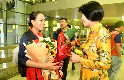 Xạ thủ Phạm Quang Huy về nước, được thưởng gần 1 tỉ đồng - Ảnh 4. Xạ thủ Trịnh Thu Vinh - người đã giành vé đến Olympic Paris 2024 - Ảnh: TDTT