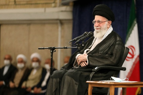 Iran nói 'không liên quan' vụ Hamas tấn công Israel - Ảnh 1. Lãnh tụ tối cao của Iran, ông Ayatollah Ali Khamenei - Ảnh: AFP
