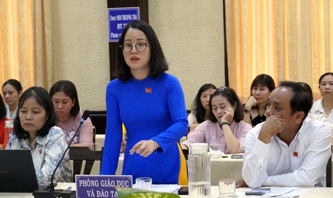Loay hoay với bài toán thiếu giáo viên ở Vũng Tàu - Ảnh 2. Bà Nguyễn Thị Lan Hương - trưởng Phòng Giáo dục và Đào tạo TP Vũng Tàu - nói về tình trạng thiếu giáo viên trầm trọng - Ảnh: ĐÔNG HÀ