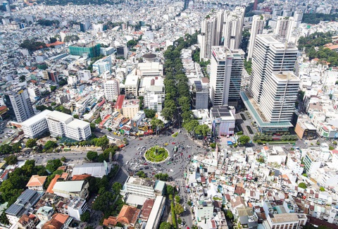 TP.HCM: làm rõ sự phù hợp khi xây cầu vượt thép tại ngã sáu Công trường Dân Chủ - Ảnh 1. Ngã sáu Công trường Dân Chủ nhìn từ trên cao - Ảnh: LÊ PHAN