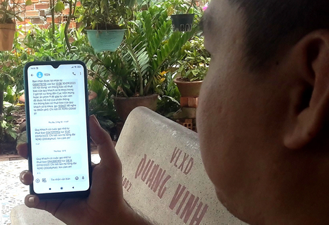 “Dè chừng” với tin nhắn lạ từ chính tổng đài nhà mạng - Ảnh: K.N. “Dè chừng” với tin nhắn lạ từ chính tổng đài nhà mạng - Ảnh: K.N.